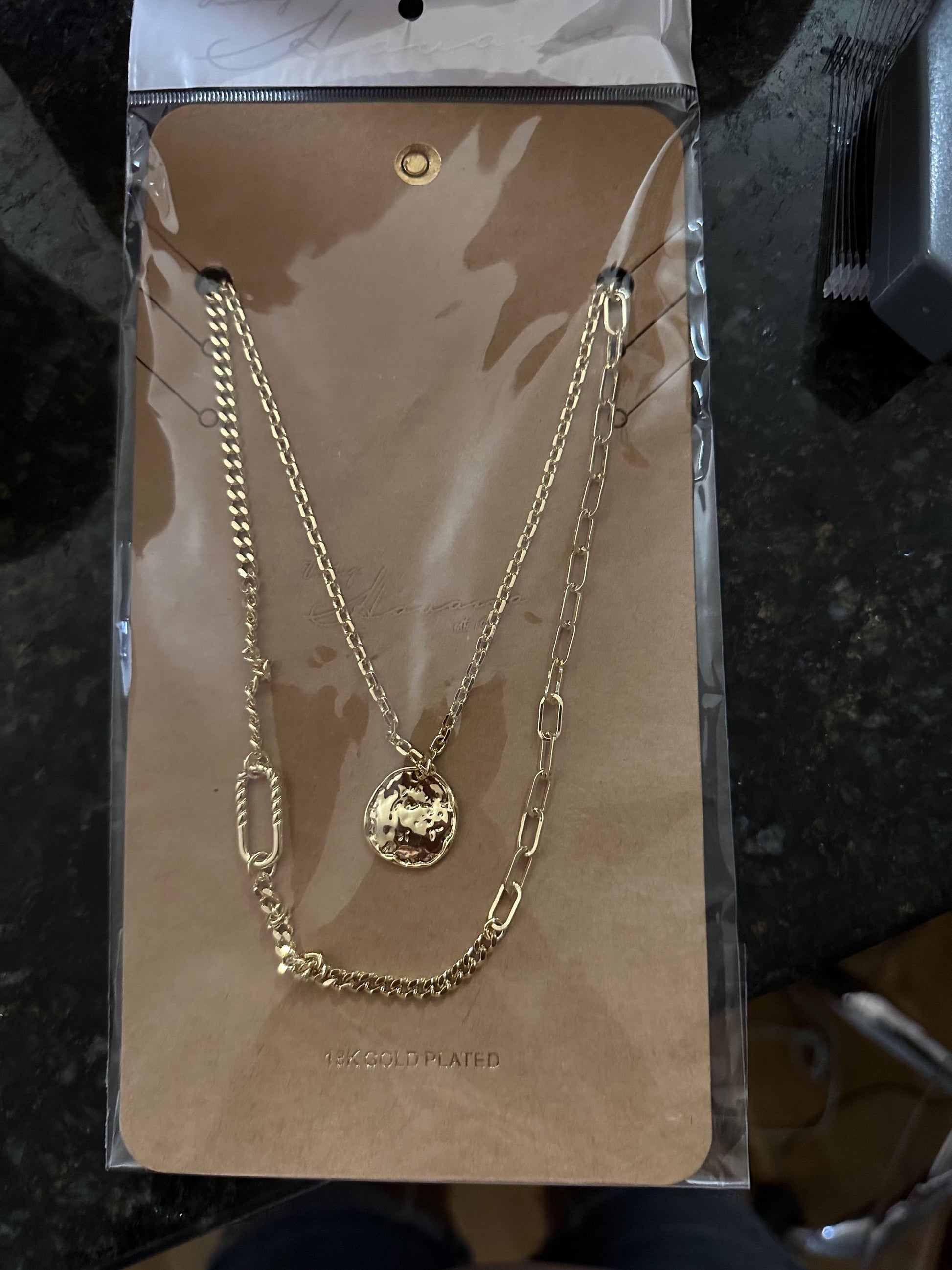 Vintage Havana Nadia coin gold necklace  image 0
