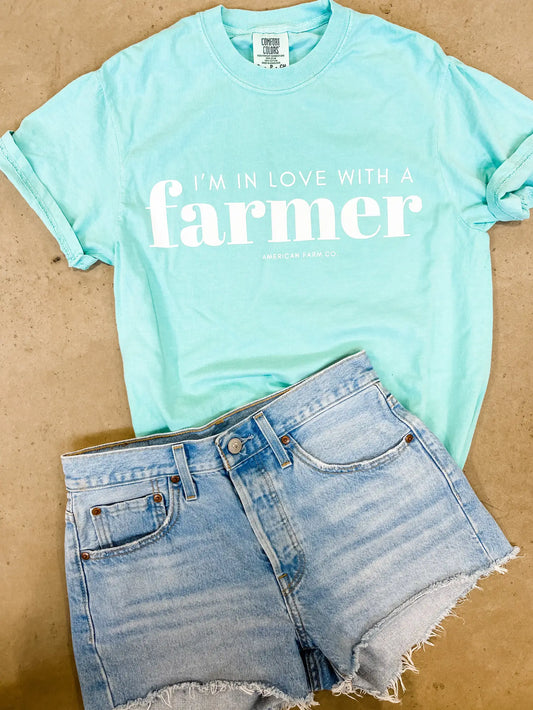 In love with a farmer t-shirt image 0